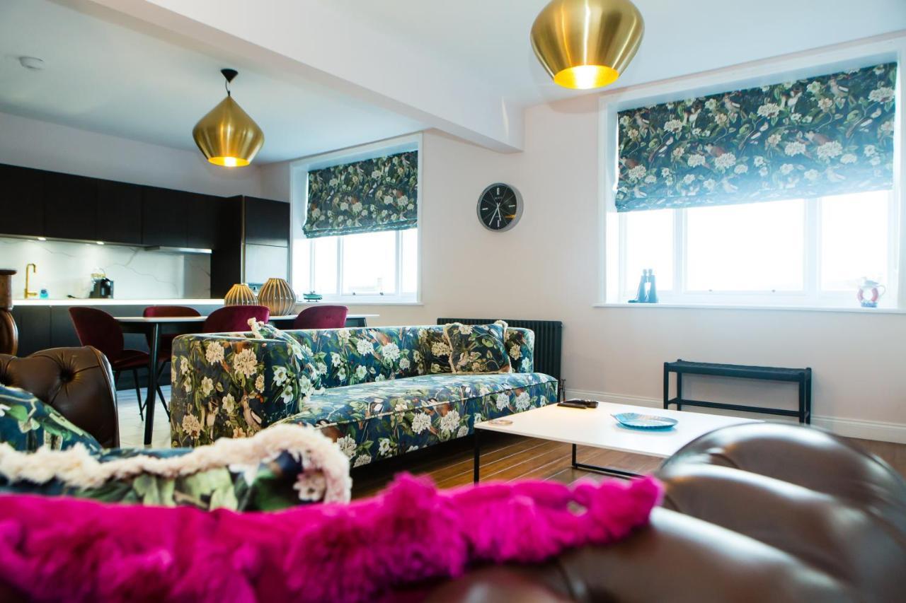 מפרץ רובין הוד Rounton Villa By Maison Parfaite - Hot Tub - Sea Views - Parking מראה חיצוני תמונה
